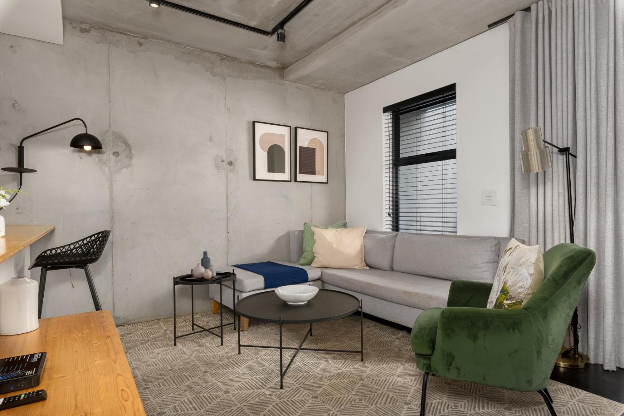 Apartment Fortyonl By Propr *